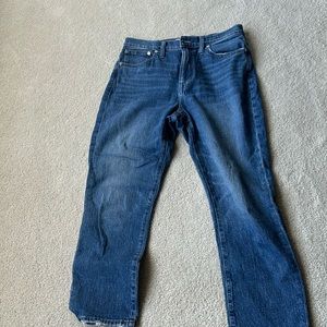 The High-Rise Slim Boyjean in Lavern Wash